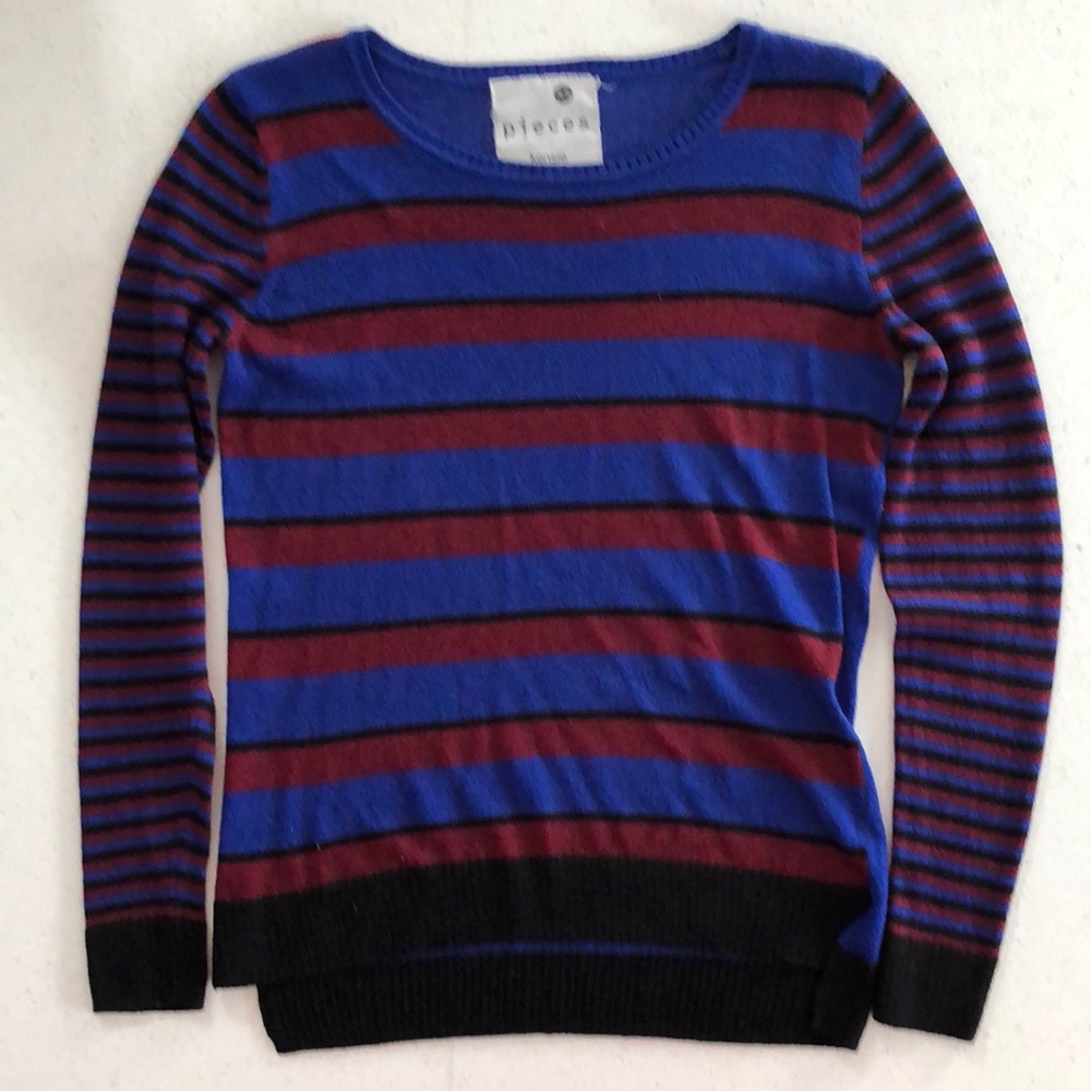 Kensie extra small sweater